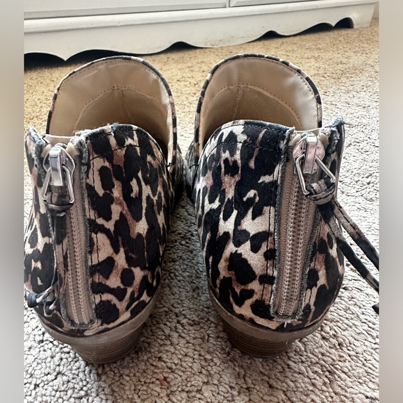 Leopard Print round toe booties - Picture 5 of 5